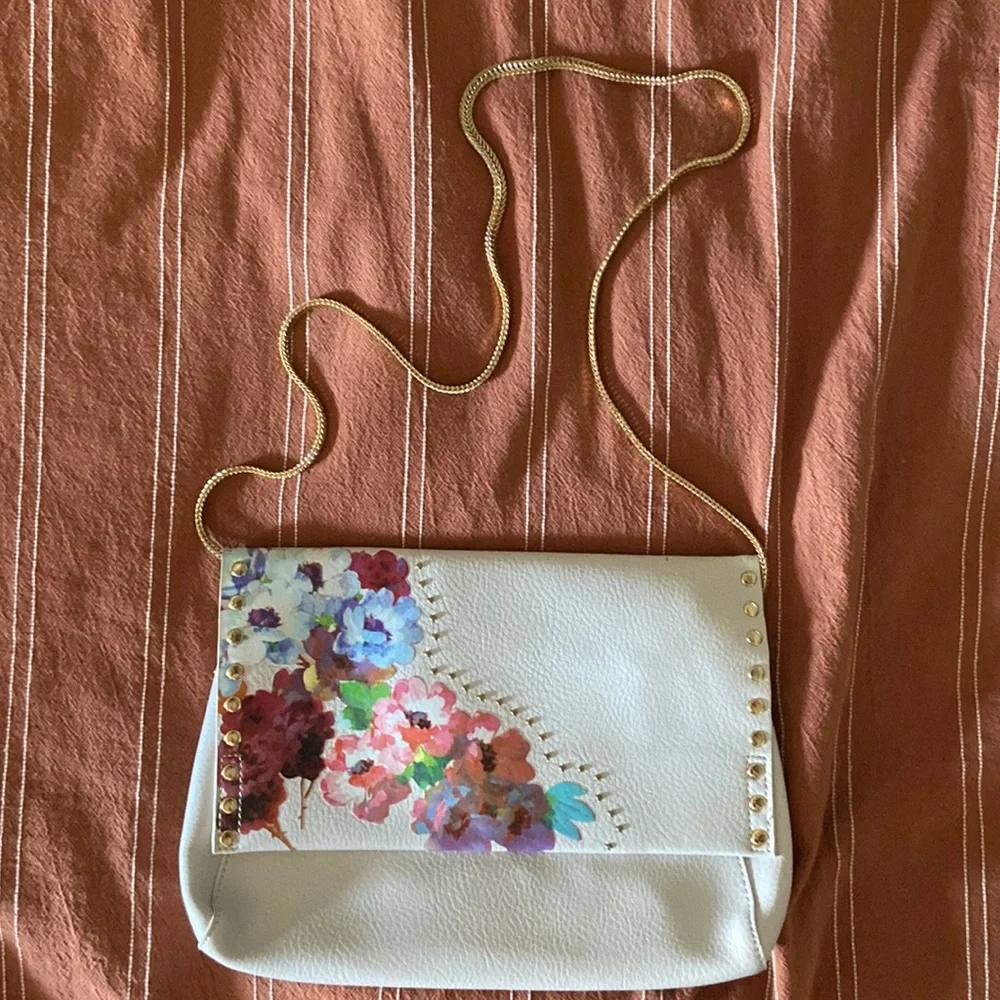 Off White Clutch w/ Gold Accents - Picture 1 of 4